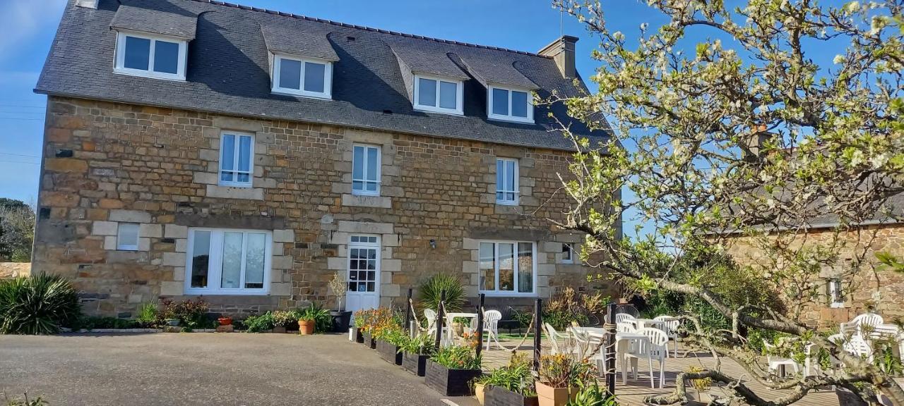 Le Relais De Launay Ploubazlanec Exterior photo