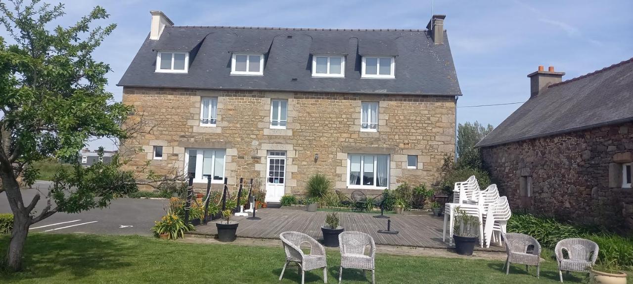 Le Relais De Launay Ploubazlanec Exterior photo